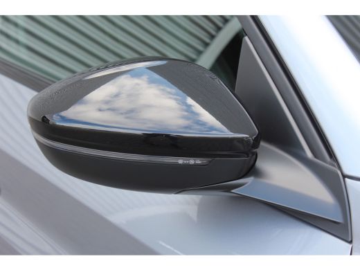 Peugeot e-208 EV 136PK GT PACK AUTOMAAT / NAVI / LEDER / CLIMA / PDC / 17" LMV / CAMERA / KEYLESS / WINTERPAKKE... ActivLease financial lease
