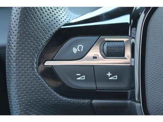 Peugeot e-208 EV 136PK GT PACK AUTOMAAT / NAVI / LEDER / CLIMA / PDC / 17" LMV / CAMERA / KEYLESS / WINTERPAKKE... ActivLease financial lease