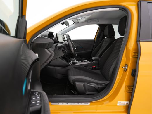 Peugeot e-208 EV Blue Lease Allure 50 kWh (INCL-BTW) *FULL-LED | DIGI-COCKPIT | NAVI-FULLMAP | KEYLESS | CCS-FA... ActivLease financial lease