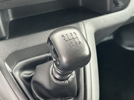 Peugeot Expert 2.0 BlueHDI 123 PK / 87.085 KM!! / L2H1 / AIRCO / CRUISE / IMPERIAAL / INRICHTING / 3 - ZITS / TR... ActivLease financial lease
