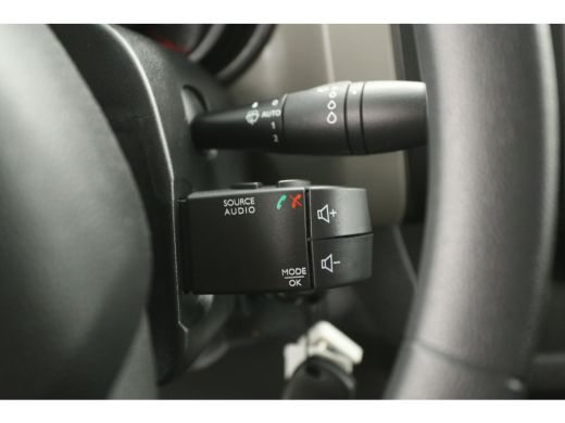 Renault Trafic 1.6 dCi T29 L1H1 Airco Camera Cruise Navigatie PDC 3 Persoons Elektrpakket ActivLease financial lease