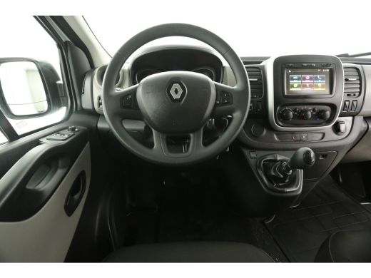 Renault Trafic 1.6 dCi T29 L1H1 Airco Camera Cruise Navigatie PDC 3 Persoons Elektrpakket ActivLease financial lease
