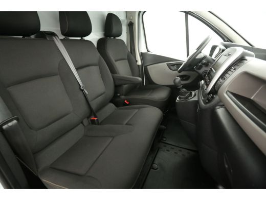 Renault Trafic 1.6 dCi T29 L1H1 Airco Camera Cruise Navigatie PDC 3 Persoons Elektrpakket ActivLease financial lease