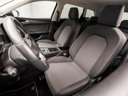 Seat Leon Sportstourer 1.0 TSI Sport (APPLE CARPLAY, CLIMATE, LM VELGEN, CRUISE, SPORTSTOELEN, GETINT GLAS, NIEUWE APK, ... ActivLease financial lease