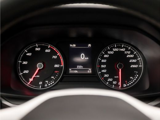 Seat Leon Sportstourer 1.0 TSI Sport (APPLE CARPLAY, CLIMATE, LM VELGEN, CRUISE, SPORTSTOELEN, GETINT GLAS, NIEUWE APK, ... ActivLease financial lease