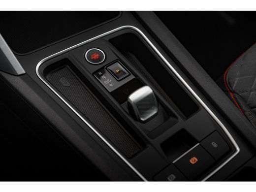 Seat Leon 1.4 TSI eHybrid PHEV FR | Navigatie | Stoel- Stuurverwarming | Camera ActivLease financial lease