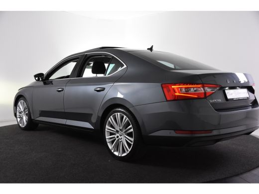 Skoda Superb 1.5 TSI ACT Style DSG *1ste Eigenaar*Navigatie*4x Stoelverwarming* ActivLease financial lease
