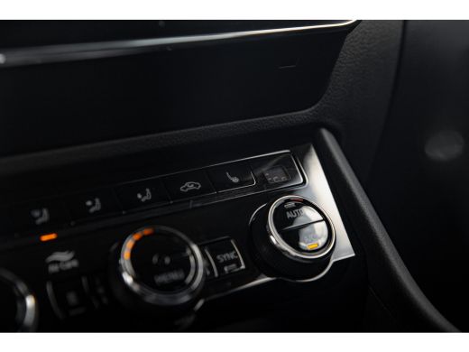 Skoda Superb Combi 1.4 TSI iV Business Edition | 218 pk | Navigatie | Carplay | Stoelverwarming ActivLease financial lease