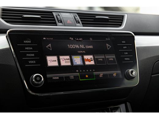 Skoda Superb Combi 1.4 TSI iV Business Edition | 218 pk | Navigatie | Carplay | Stoelverwarming ActivLease financial lease