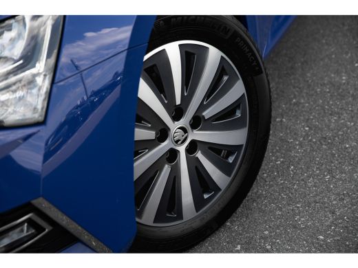 Skoda Superb Combi 1.4 TSI iV Business Edition | 218 pk | Navigatie | Carplay | Stoelverwarming ActivLease financial lease