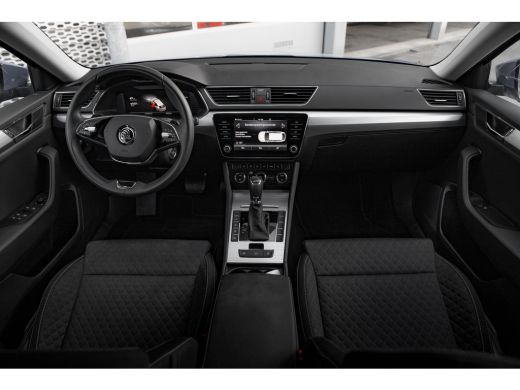 Skoda Superb Combi 1.4 TSI iV Business Edition | 218 pk | Navigatie | Carplay | Stoelverwarming ActivLease financial lease