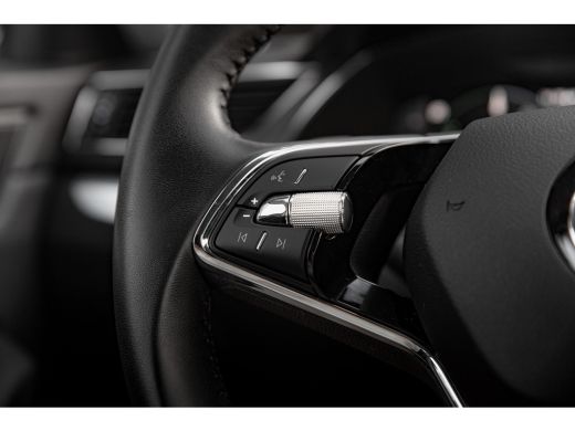 Skoda Superb Combi 1.4 TSI iV Business Edition | 218 pk | Navigatie | Carplay | Stoelverwarming ActivLease financial lease