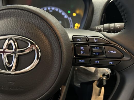 Toyota Aygo 1.0 VVT-i MT Pulse ActivLease financial lease
