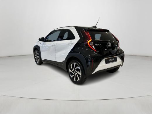 Toyota Aygo 1.0 VVT-i MT Pulse ActivLease financial lease