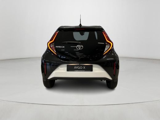 Toyota Aygo 1.0 VVT-i MT Pulse ActivLease financial lease