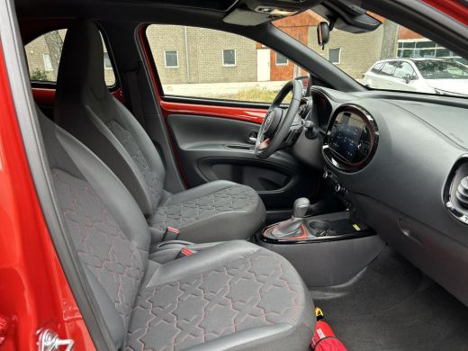 Toyota Aygo 1.0 VVT-i S-CVT Premium ActivLease financial lease