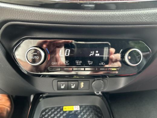 Toyota Aygo 1.0 VVT-i S-CVT Premium ActivLease financial lease
