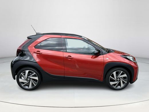 Toyota Aygo 1.0 VVT-i S-CVT Premium ActivLease financial lease
