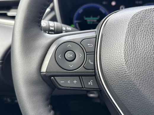 Toyota Corolla Cross Hybrid 140 Dynamic **STOEL EN STUURWIELVERWARMING/ KEYLESS/ ADAPTIEVE CRUISE CONTROL/ 36 MAANDEN ... ActivLease financial lease