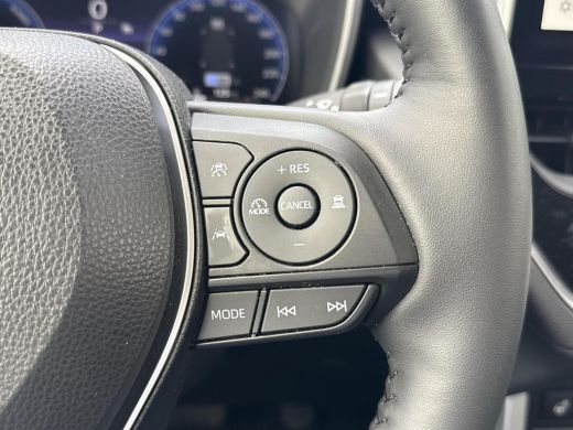 Toyota Corolla Cross Hybrid 140 Dynamic **STOEL EN STUURWIELVERWARMING/ KEYLESS/ ADAPTIEVE CRUISE CONTROL/ 36 MAANDEN ... ActivLease financial lease