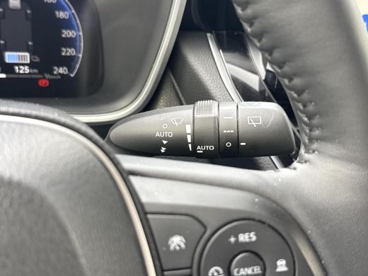 Toyota Corolla Cross Hybrid 140 Dynamic **STOEL EN STUURWIELVERWARMING/ KEYLESS/ ADAPTIEVE CRUISE CONTROL/ 36 MAANDEN ... ActivLease financial lease