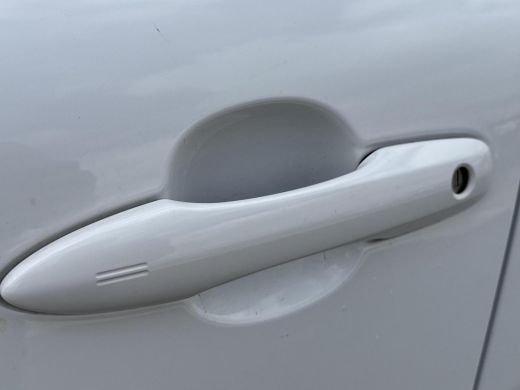 Toyota Corolla Cross Hybrid 140 Dynamic **STOEL EN STUURWIELVERWARMING/ KEYLESS/ ADAPTIEVE CRUISE CONTROL/ 36 MAANDEN ... ActivLease financial lease