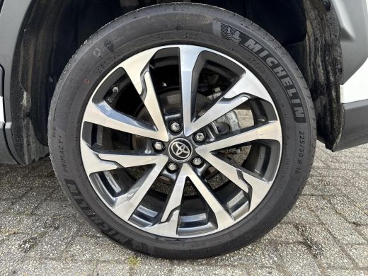 Toyota Corolla Cross Hybrid 140 Dynamic **STOEL EN STUURWIELVERWARMING/ KEYLESS/ ADAPTIEVE CRUISE CONTROL/ 36 MAANDEN ... ActivLease financial lease