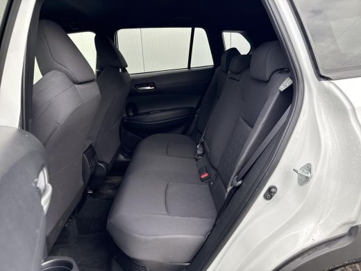 Toyota Corolla Cross Hybrid 140 Dynamic **STOEL EN STUURWIELVERWARMING/ KEYLESS/ ADAPTIEVE CRUISE CONTROL/ 36 MAANDEN ... ActivLease financial lease