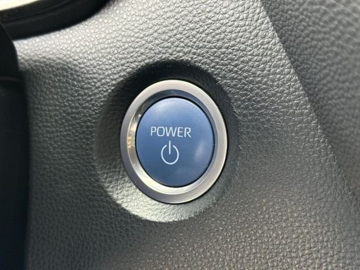 Toyota Corolla Touring Sports 1.8 Hybrid Dynamic **NAVIGATIE/ STOELVERWARMING/ ADAPTIEVE CRUISE CONTROL/ 36 MAANDEN GARANTIE** ActivLease financial lease
