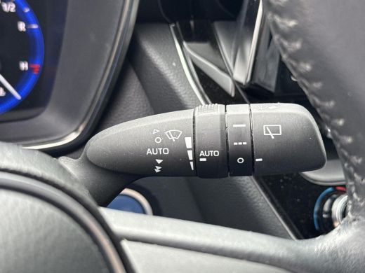 Toyota Corolla Touring Sports 1.8 Hybrid Dynamic **NAVIGATIE/ STOELVERWARMING/ ADAPTIEVE CRUISE CONTROL/ 36 MAANDEN GARANTIE** ActivLease financial lease