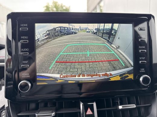 Toyota Corolla Touring Sports 1.8 Hybrid Style **NAVIGATIE/ STOELVERWARMING/ ELEKTRISCHE ACHTERKLEP/ 36 MAANDEN GARANTIE** ActivLease financial lease