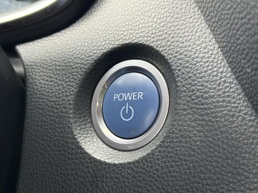Toyota Corolla Touring Sports 1.8 Hybrid Style **NAVIGATIE/ STOELVERWARMING/ ELEKTRISCHE ACHTERKLEP/ 36 MAANDEN GARANTIE** ActivLease financial lease