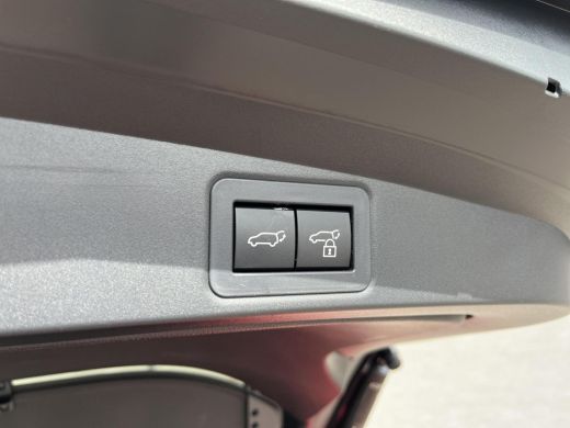 Toyota Corolla Touring Sports Hybrid 200 GR Sport Plus | Navigatie | Apple CarPlay/Android auto | Achteruitrijcamera | Elektris... ActivLease financial lease