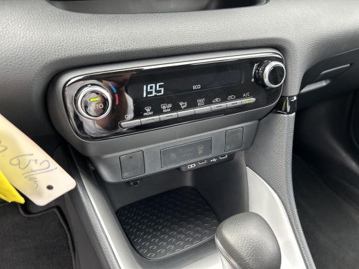 Toyota Yaris 1.5 Hybrid 115 Active (Carplay - Adaptive cruise) ActivLease financial lease