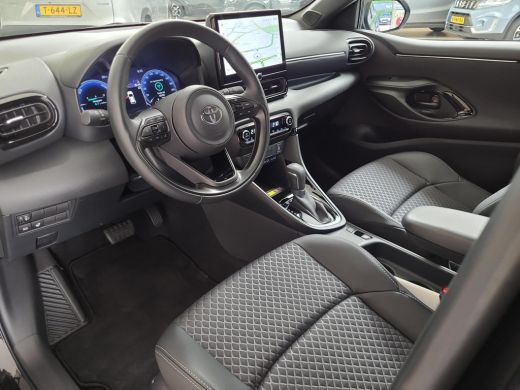 Toyota Yaris 1.5 Hybrid 130 Executive | Apple CarPlay | Blindspot | Navigatie | Rijklaarprijs incl. garantie | ActivLease financial lease