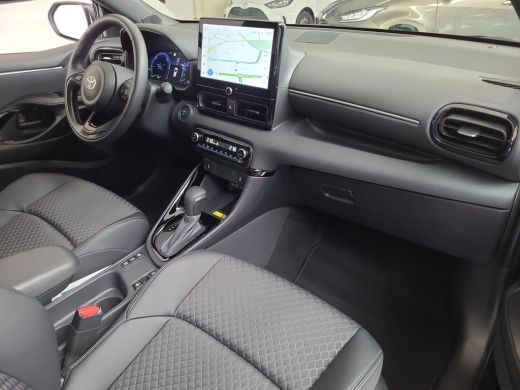 Toyota Yaris 1.5 Hybrid 130 Executive | Apple CarPlay | Blindspot | Navigatie | Rijklaarprijs incl. garantie | ActivLease financial lease