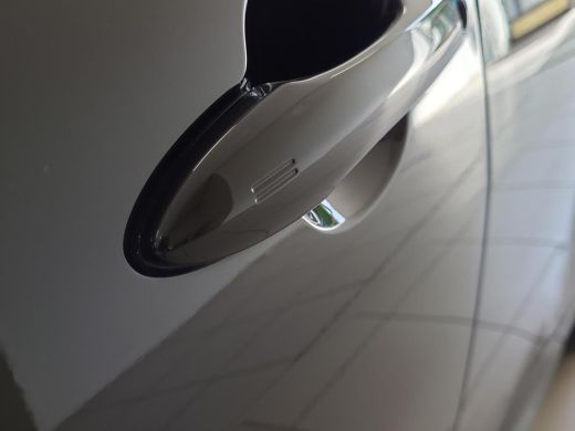 Toyota Yaris 1.5 Hybrid 130 Executive | Apple CarPlay | Blindspot | Navigatie | Rijklaarprijs incl. garantie | ActivLease financial lease