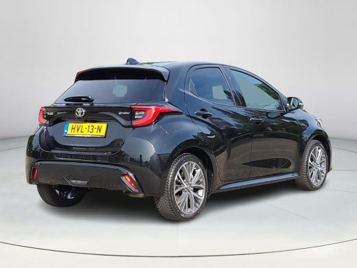 Toyota Yaris 1.5 Hybrid 130 Executive | Apple CarPlay | Blindspot | Navigatie | Rijklaarprijs incl. garantie | ActivLease financial lease