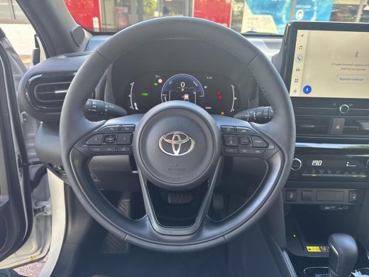 Toyota Yaris Cross 1.5 Hybrid 130 Dynamic | 06-10141018 Voor meer informatie ActivLease financial lease