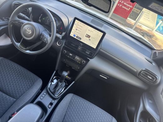Toyota Yaris Cross 1.5 Hybrid 130 Dynamic | 06-10141018 Voor meer informatie ActivLease financial lease