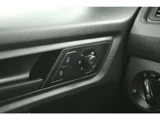 Volkswagen Caddy 2.0 TDI L1H1 Airco Cruise Imperiaal Elektrpakket Trekhaak ActivLease financial lease