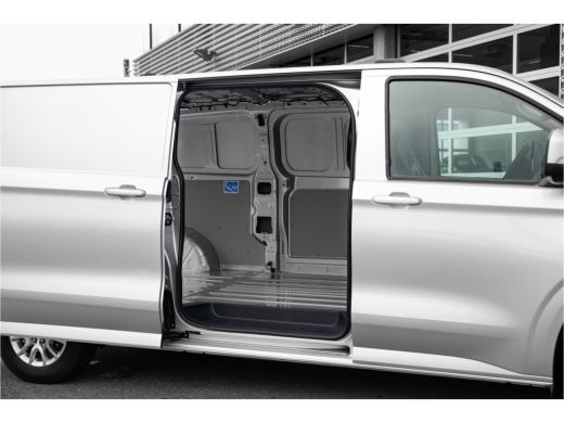 Volkswagen e-Transporter Style L2 IQ-Light | Trekhaak | Navigatie | Adaptive Cruise | Digitaal Dashboard ActivLease financial lease