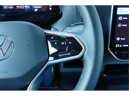 Volkswagen ID. Buzz Cargo Cargo Anniversary Edition | Led Matrix | 360  Camera | Trekhaak | Demonstratie Auto | Anniversery... ActivLease financial lease