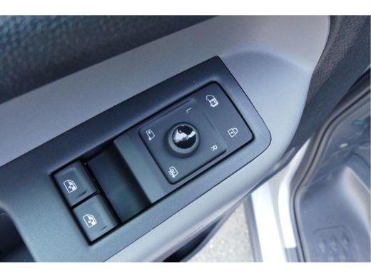 Volkswagen ID. Buzz Cargo Cargo | Bulli 79 kWh | Trekhaak | Soft close | Stoelverwarming | Navi by app ActivLease financial lease
