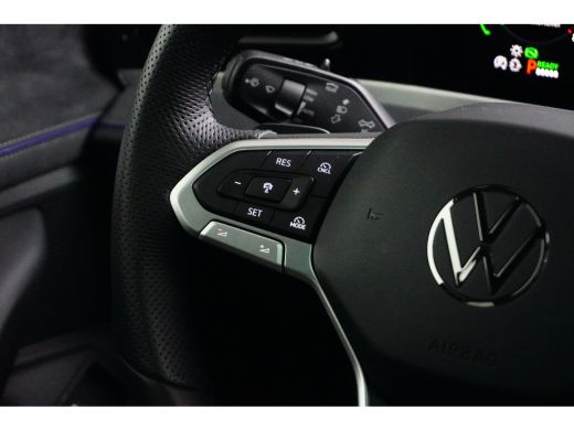 Volkswagen Passat Variant 1.5 eHybrid 272PK DSG-6 R-Line Business | PANORAMADAK | TREKHAAK | 19 INCH | ELEKTR. A. K... ActivLease financial lease