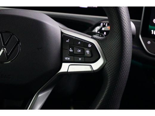 Volkswagen Passat Variant 1.5 eHybrid 272PK DSG-6 R-Line Business | PANORAMADAK | TREKHAAK | 19 INCH | ELEKTR. A. K... ActivLease financial lease