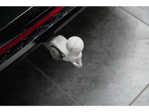 Volkswagen Passat Variant 1.5 eHybrid 272PK DSG-6 R-Line Business | PANORAMADAK | TREKHAAK | 19 INCH | ELEKTR. A. K... ActivLease financial lease