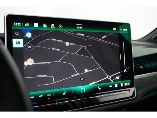 Volkswagen Passat Variant 1.5 eHybrid 272PK DSG-6 R-Line Business | PANORAMADAK | TREKHAAK | 19 INCH | ELEKTR. A. K... ActivLease financial lease