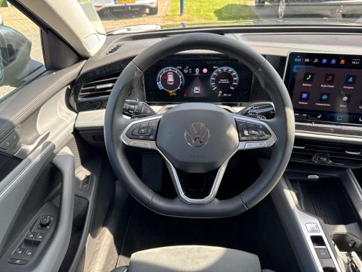 Volkswagen Passat Variant 1.5 eTSI Business | 150Pk | Automaat | ERGO Massage | DCC | ACC | Trekhaak | HeadUp Displ... ActivLease financial lease