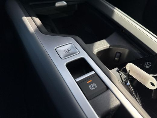 Volkswagen Passat Variant 1.5 eTSI Business | 150Pk | Automaat | ERGO Massage | DCC | ACC | Trekhaak | HeadUp Displ... ActivLease financial lease